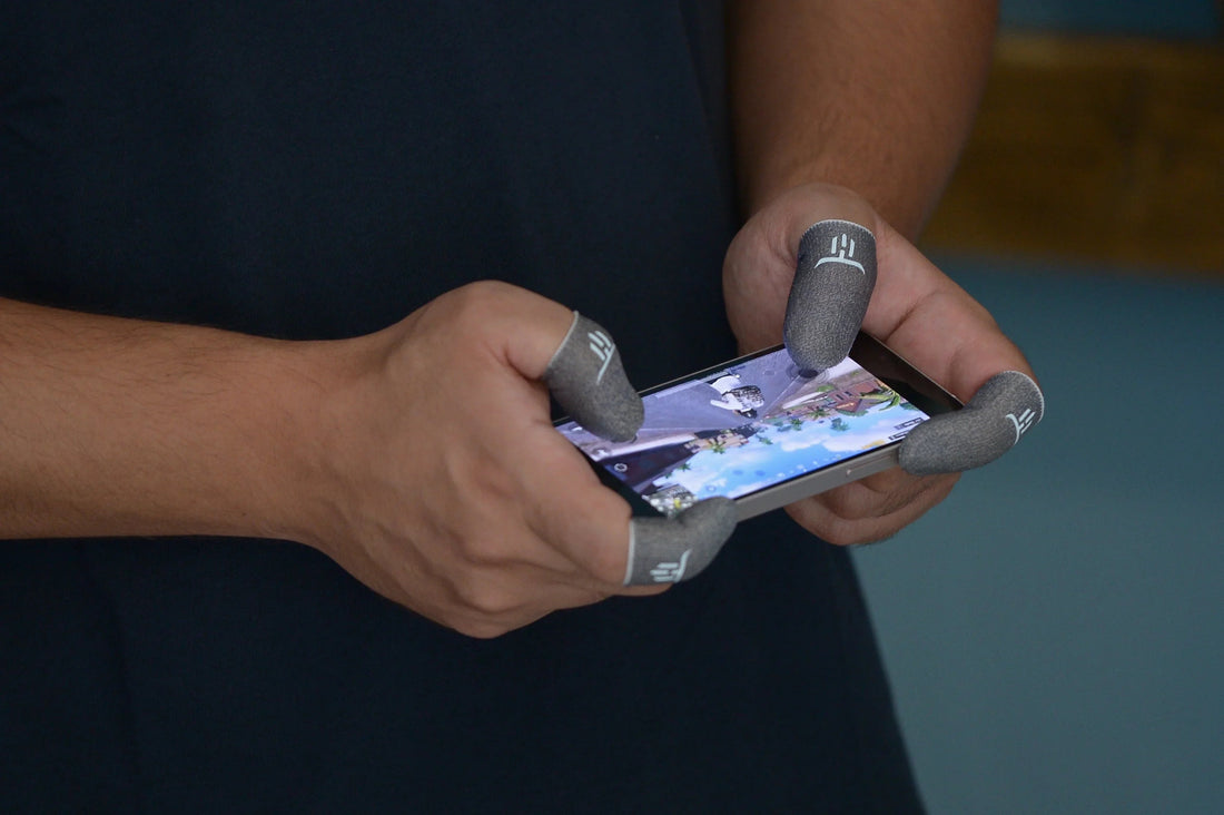 Breathable High Sensitivity Mobile Gaming Finger Sleeves