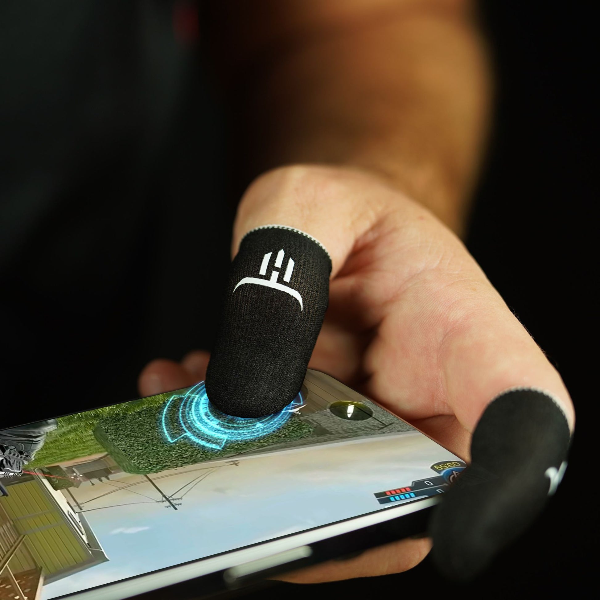 Seamless design and stretchable fit of MinoanSocks gaming fingerlinge